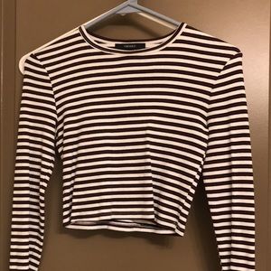Long sleeve stripe crop top